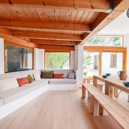 Willa Estilo Mediterraneo