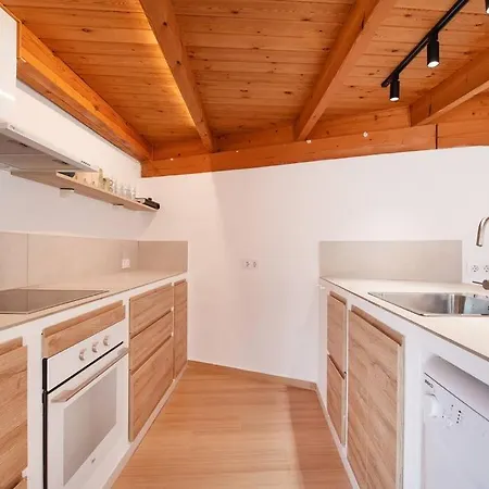 Estilo Mediterraneo Villa *